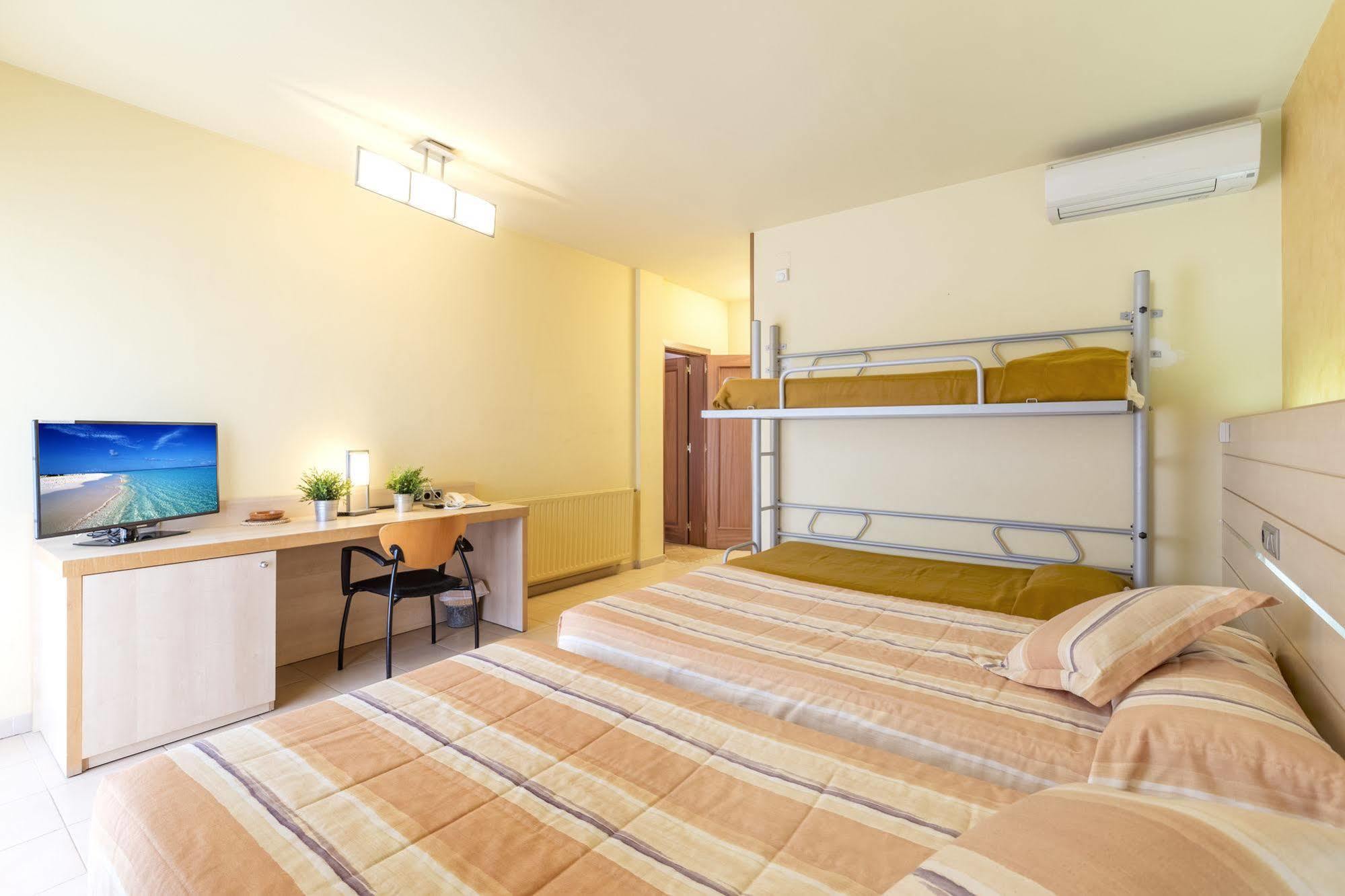 Hotel Sausa Vilafreser ภายนอก รูปภาพ